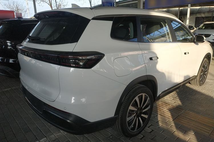 Used Chery Fengyun T8 2025 1.5T 130 km Comfort Edition 7-Seater
