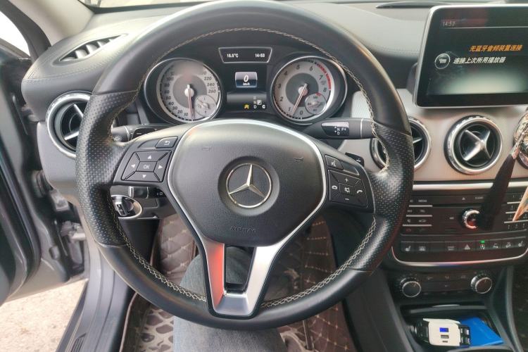 Used Mercedes-Benz GLA 2016 GLA 220 4MATIC Luxury Model
