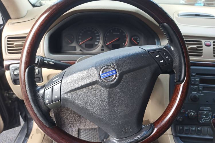 Used Volvo S80 2004 2.4