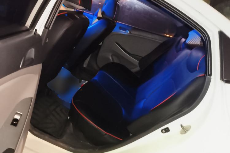 Used Hyundai Verna (older generation) 2014 1.4L Manual Smart GLS Trim
