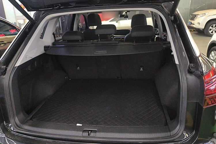 Used Volkswagen Tayron 2020 330TSI Two-Wheel Drive Luxury Smart Connectivity Version Trunk