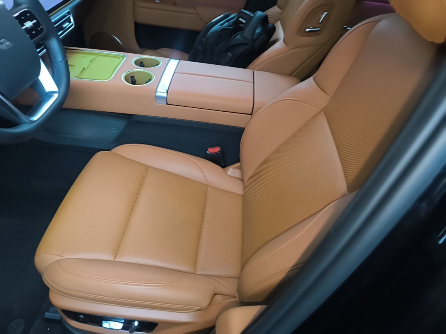 Interior delantero