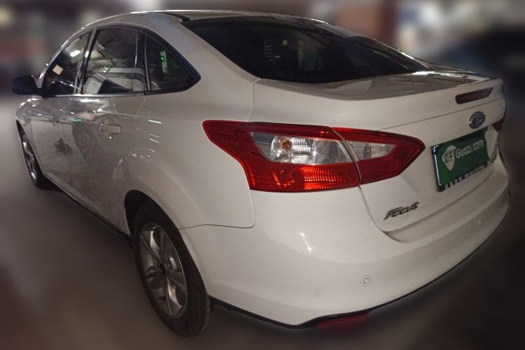 Used Ford Focus 2012 Sedan 1.6L Manual Fashion Edition
