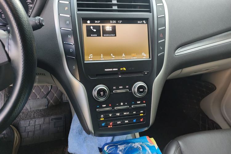 Used Lincoln MKC 2019 2.0T Four-Wheel Drive Luxury Edition China VI Standard Audio And AC Panel