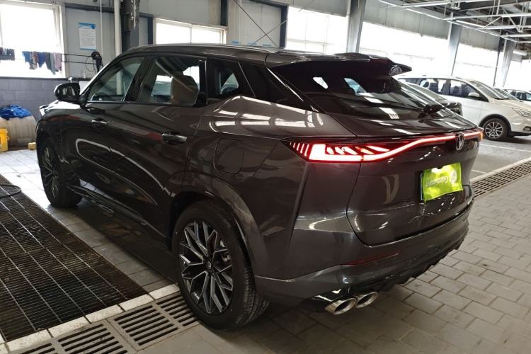 Used CHANGAN UNI-Z 2025 1.5T Premium Edition Exterior 2