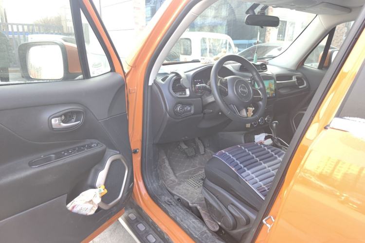 Used Jeep Renegade 2017 180T Automatic High-Energy Version Driver Seat