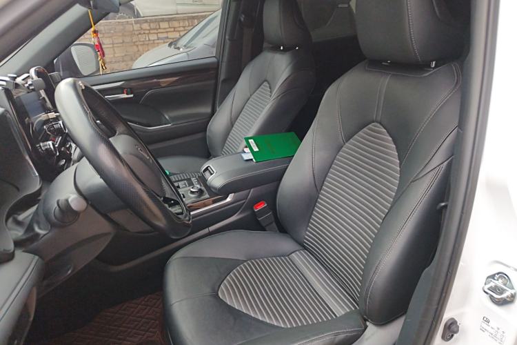 Used Toyota Crown Kluger 2022 2.0T Four-Wheel Drive Enjoyment Edition
