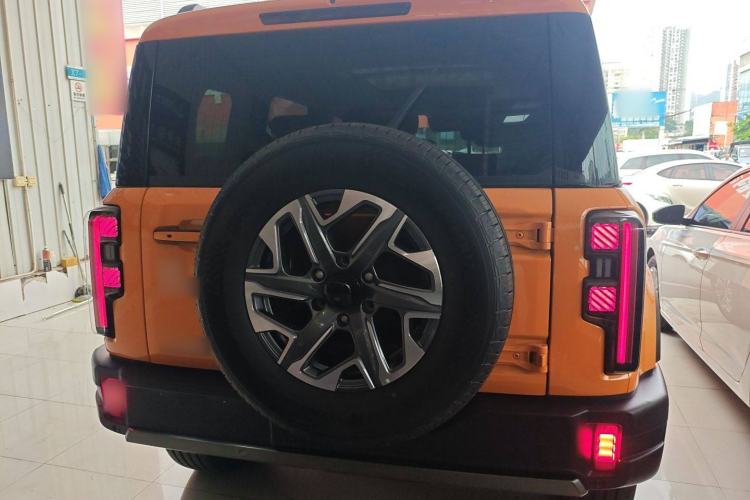 Used BAIC Off-Road BJ40 2024 2.0T All-New Urban Hunter Edition Chivalrous Style