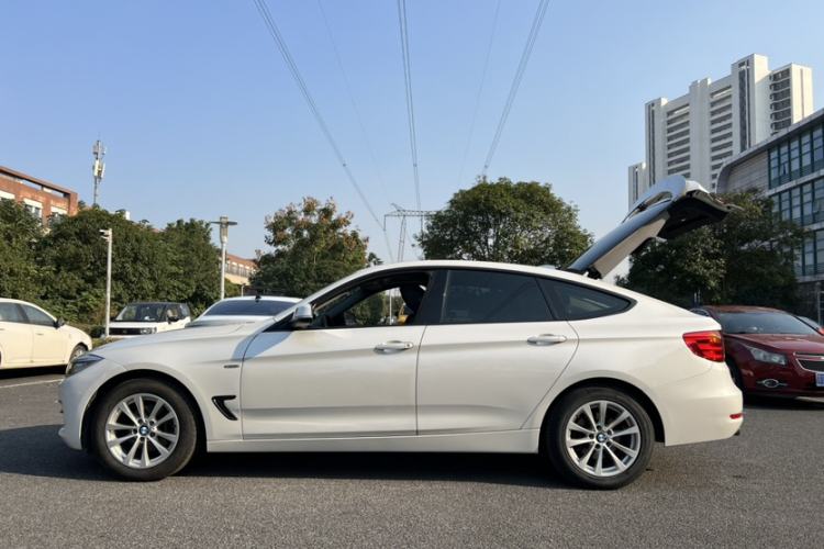 Used BMW 3 Series GT 2016 320i Fashion Model