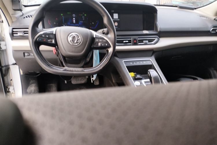 Used Dongfeng Aeolus E70 2023 500 Smart Version Lithium Iron Phosphate 48.6 kWh 110 kW