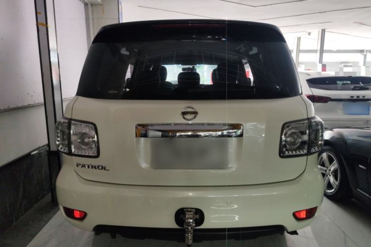 Used Nissan Patrol 2018 4.0L LinkedIn Edition
