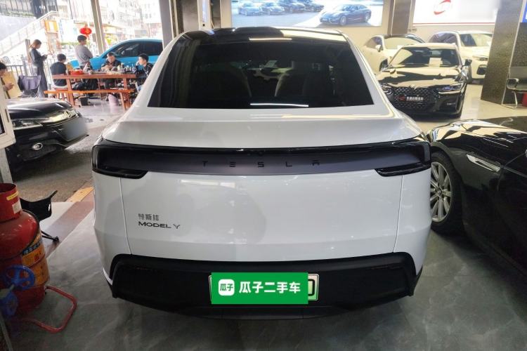 Used Tesla Model Y 2025 Rear-Wheel-Drive Version