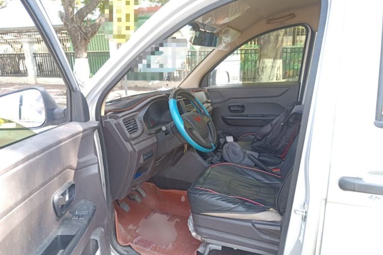 Used Wuling Hongguang V 2022 1.5L Jingqu Edition Electric-Assist LAR