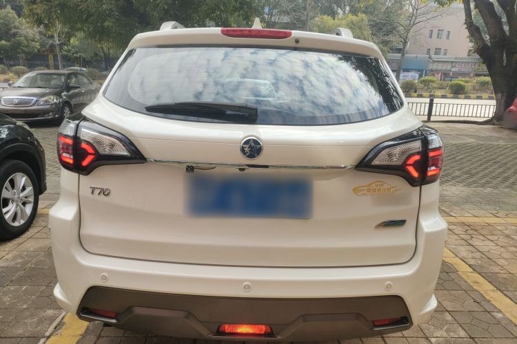 Used Venucia T70 2018 2.0L CVT Smart Enjoyment Version
