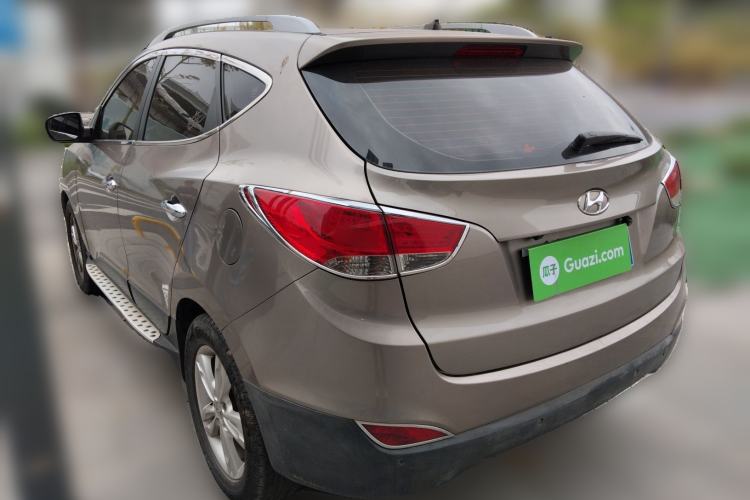 Used Hyundai ix35 2010 2.4L Automatic 2WD Prestige GLS Trim
