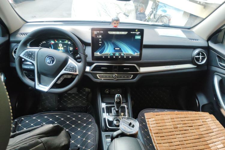 Used BYD Song New Energy 2019 Song EV500 Smart Connect Luxe Model Center Console