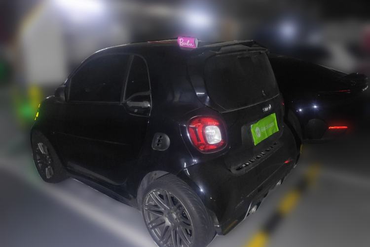 Used smart fortwo 2015 1.0L 52 kW hardtop Dynamic version