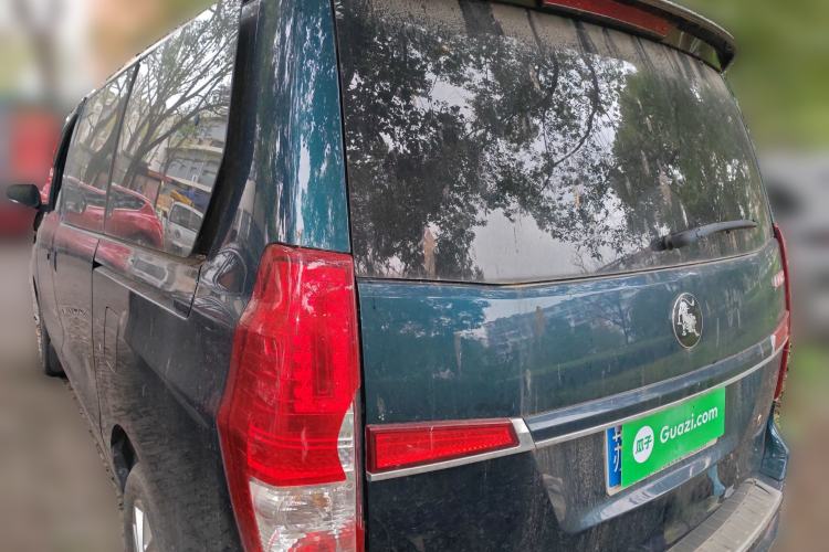 Used FORTHING Lingzhi PLUS 2021 Travel Edition 2.0L Manual Luxury 7-Seater
