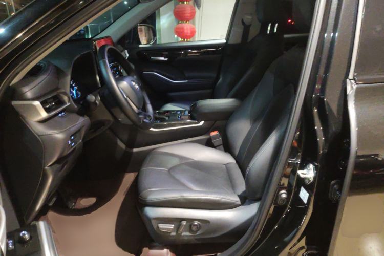 Used Toyota Highlander 2022 Dual-Engine 2.5L Four-Wheel Drive Prestige Version 7 Seats
