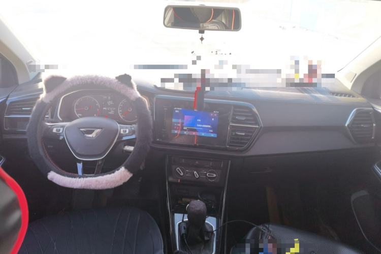 Used Jetta VS5 2021 280TSI Manual Entry-Level Trim Center Console