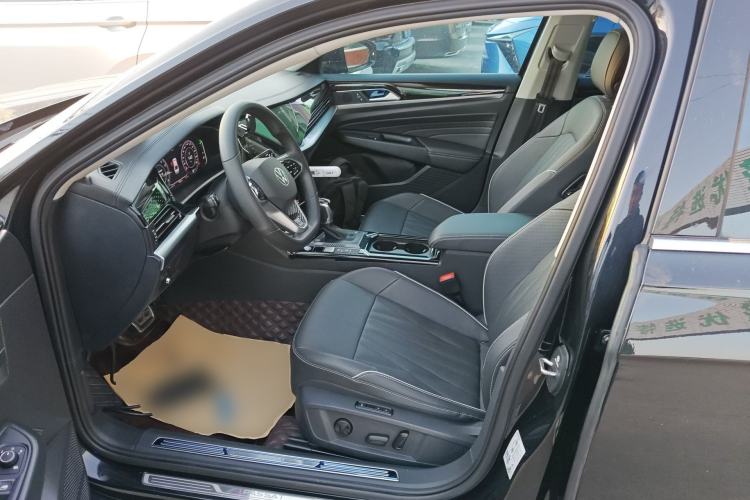 Used Volkswagen Passat 2022 330TSI Starry Luxury Edition
