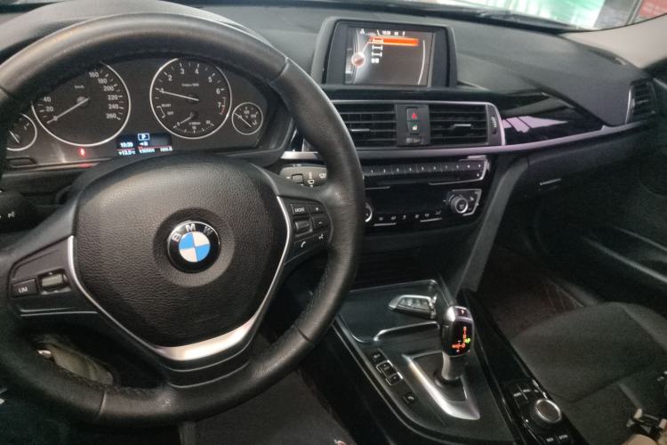 Used BMW 3 Series 2017 320Li xDrive Fashion Model
