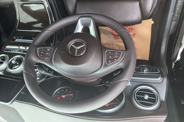 Used Mercedes-Benz GLC 2018 Facelifted GLC 260 4MATIC Dynamic Edition Steering Wheel