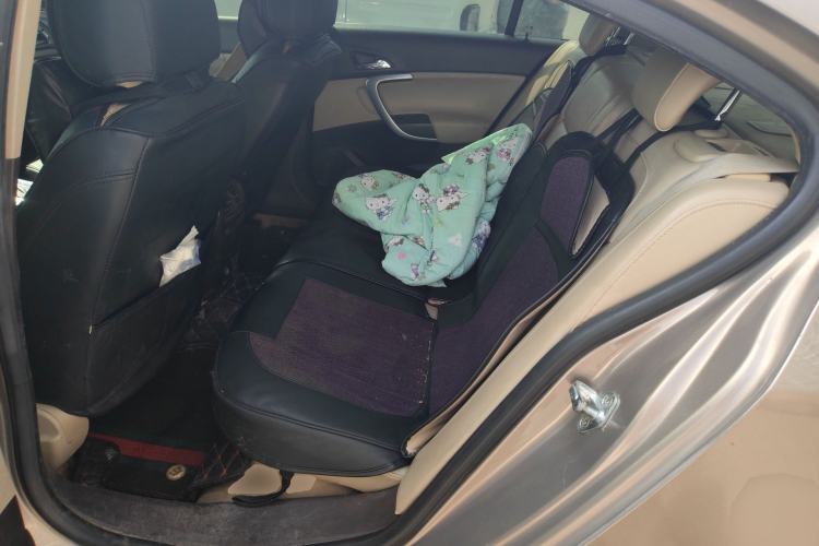 Used Buick Regal 2009 2.0L Elite Edition Left Rear Seat