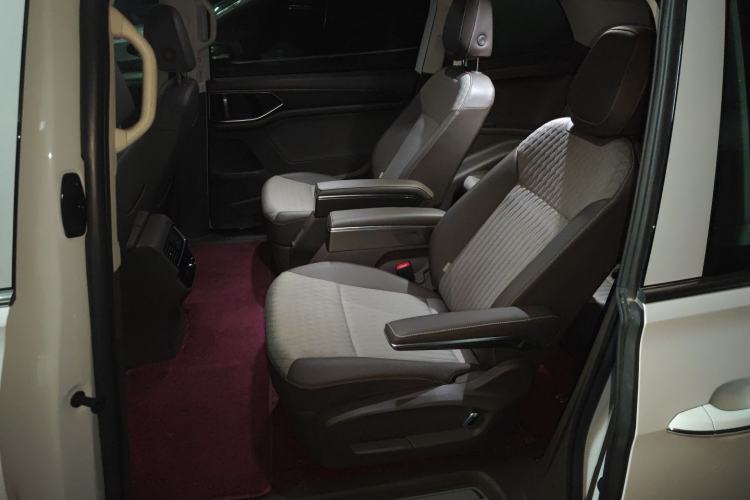 Used Volkswagen Viloran 2024 330TSI Business Edition Left Rear Seat