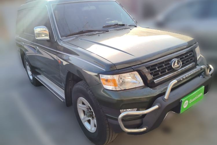 Used Leopaard Q6 2015 2.4L Manual Two-Wheel-Drive Elite Model Front Right 45 Deg