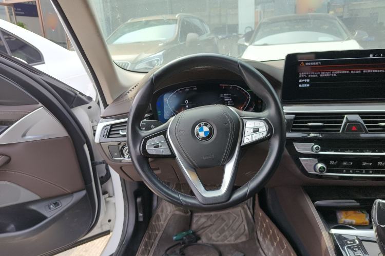 Used BMW 5 Series 2022 Second Facelift 525Li Luxury Package Steering Wheel