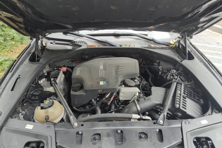 Used BMW 5 Series 2014 528Li Leading Model