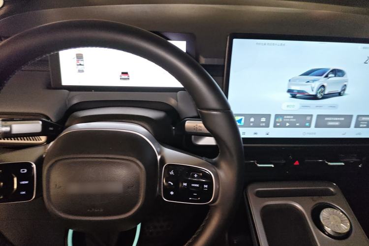 Used AION Y 2024 Younger