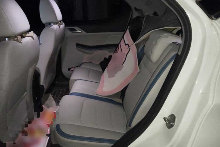 Used BYD Yuan Pro 2023 401 km Deluxe Version Left Rear Seat