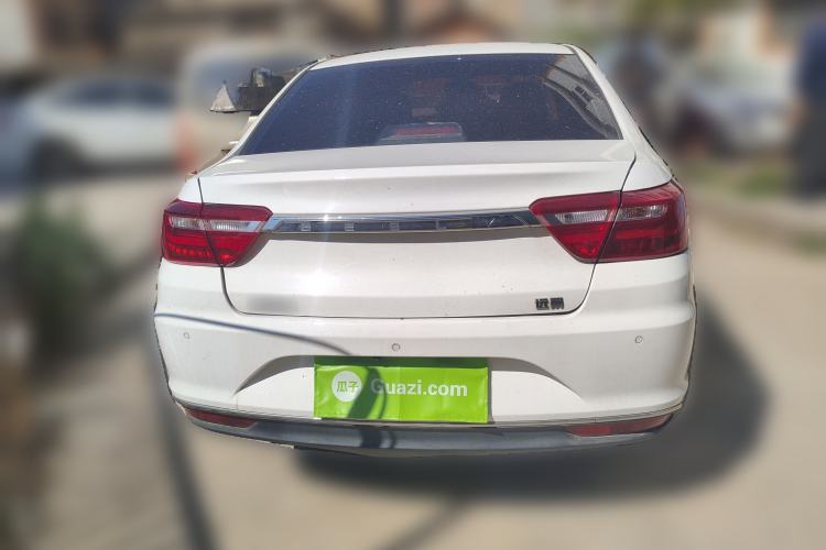 Used Geely Auto Vision 2019 Upgraded Model 1.5L Manual Luxury Version China VI Standard