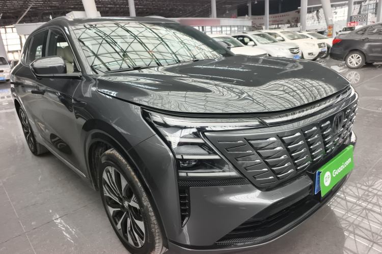 Used CHANGAN CS75 PLUS 2025 4th Generation UItra 2.0T New Blue Whale – Smart & Powerful Version