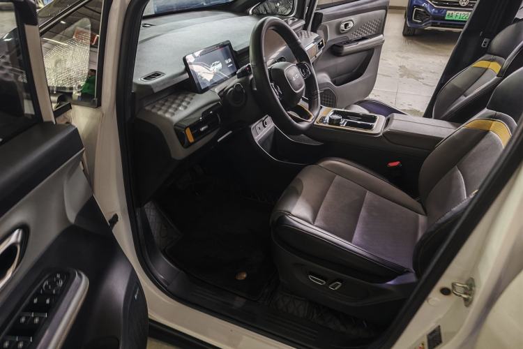 Used AION Y 2021 70 Enjoyment Tech Edition Driver Seat