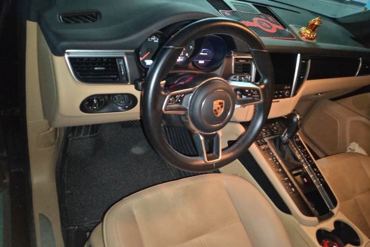 Used Porsche Macan 2016 Macan 2.0T
