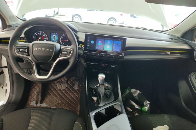 Used Roewe i5 2021 1.5L CVT Platinum Edition Center Console