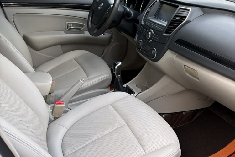 Used Dongfeng Aeolus A60 2016 1.5L Manual Luxury Version
