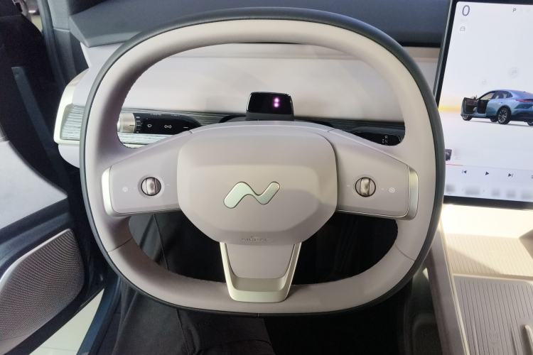 Used ONVO L60 2024 60 kWh Rear-Drive Version
