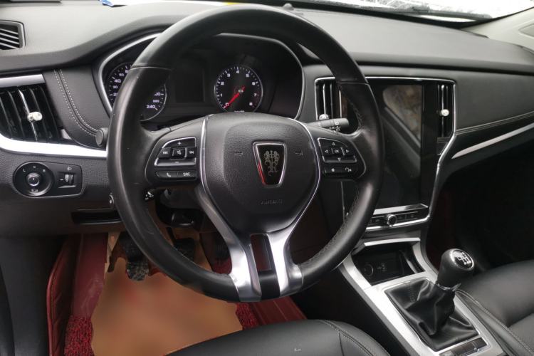 Used Roewe RX5 2018 20T Two-Wheel Drive Manual Flagship Edition