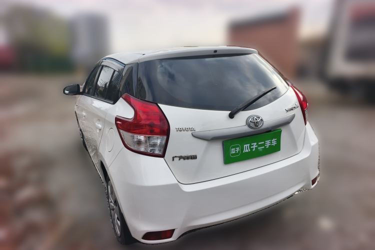 Used Toyota YARiS L Zhi Xuan 2015 1.5E Automatic Charm Edition
