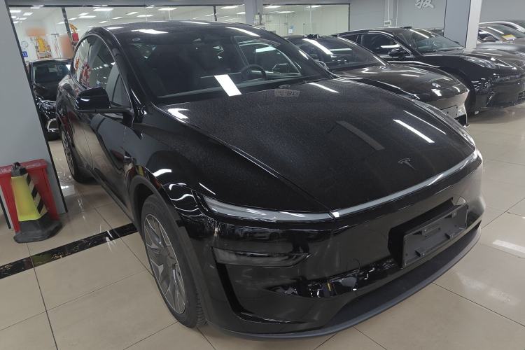 Used Tesla Model Y L 2025 Model Long-Range All-Wheel-Drive Version
