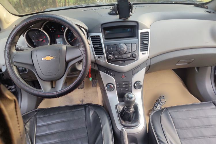 Used Chevrolet Cruze 2012 1.6L SL MT
