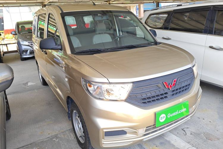 Used Wuling Hongguang V 2022 1.5L Jingqu Edition Electric-Assist LAR