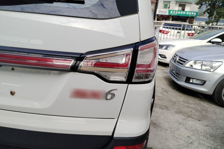 Used FORTHING SX6 2018 1.6L Manual Luxury Model
