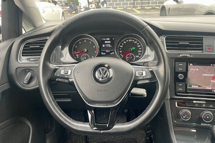 Used Volkswagen Golf 2019 1.6L Automatic Comfort Model China V Standard Interior 3