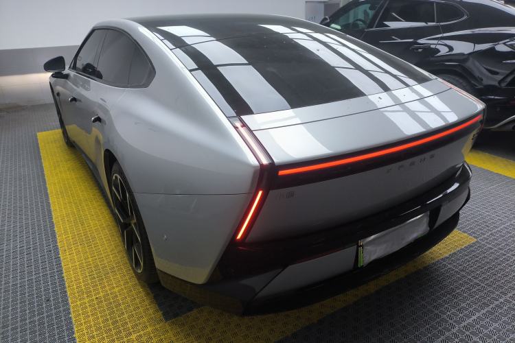 Used XPeng P7 2025 Model—820 Ultra Long Range Ultra
