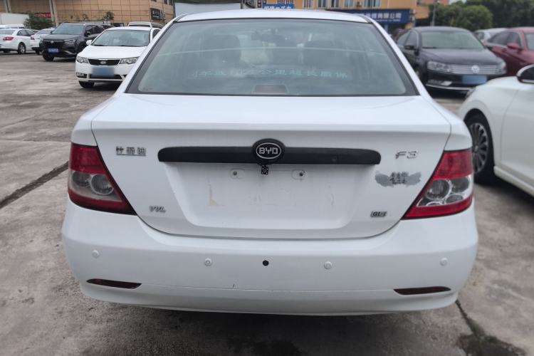 Used BYD F3 2012 Energy-Saving Model 1.5L Manual Comfort Version Rear